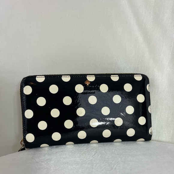 kate spade Handbags - Kate Spade Wallet